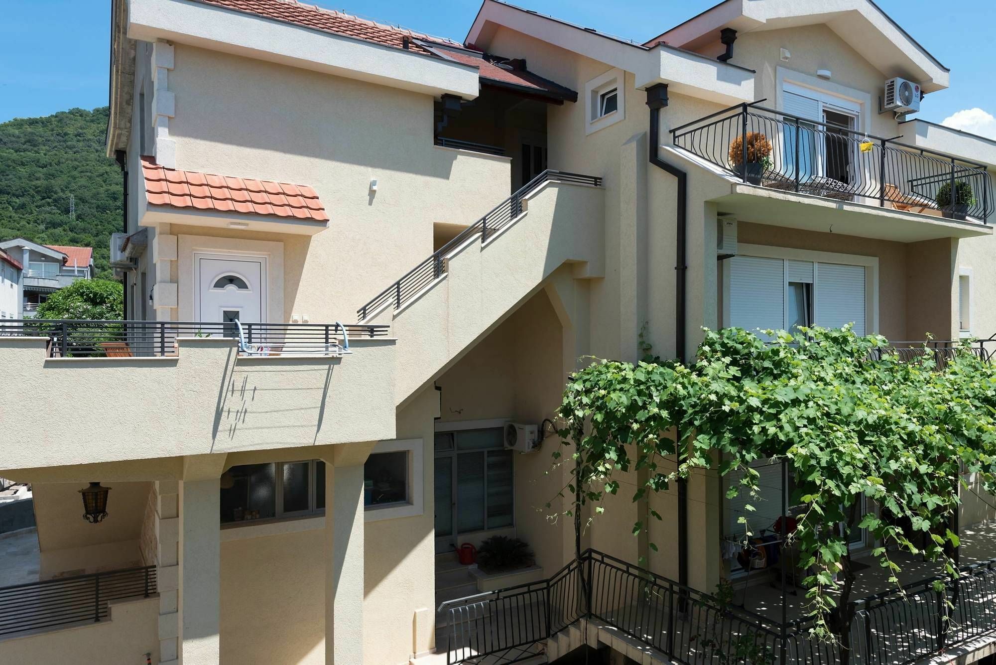 42° North Apartments Tivat Ngoại thất bức ảnh